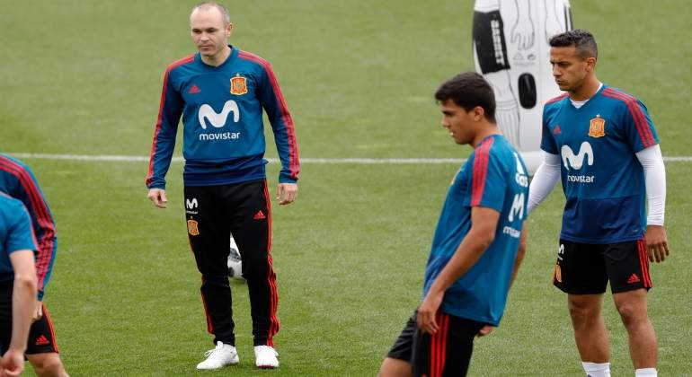 seleccion-espanola-entrenando.jpg