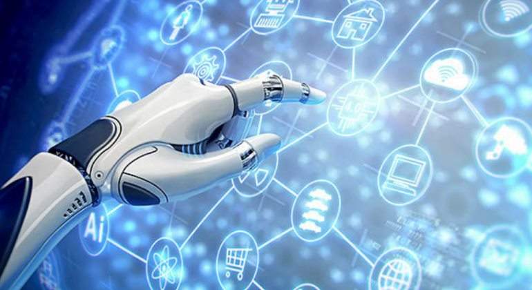 tecnologia-mano-robot-puntocom.jpg