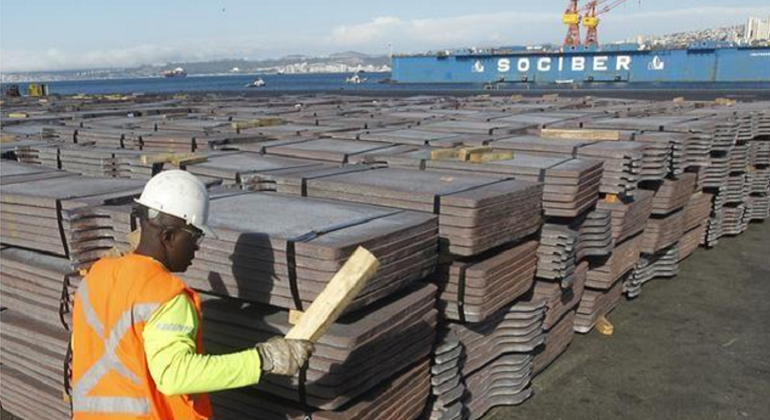 cobre-embarque-reuters.png