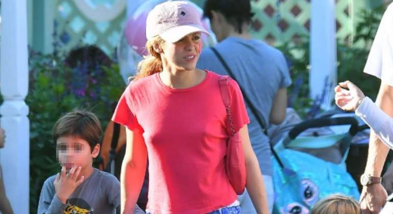 shakira-pecho770.jpg
