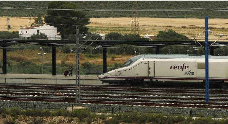 averenfe-reuters.jpg