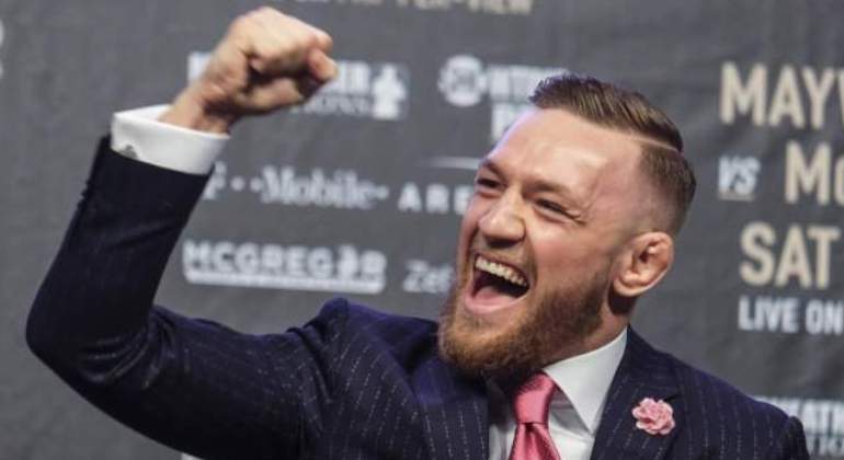 connor-mcgregor-cordon-press.jpg