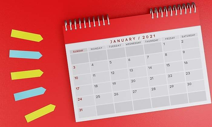 Un-calendario-rojo-que-marca-enero-del-2021-iStock.jpg