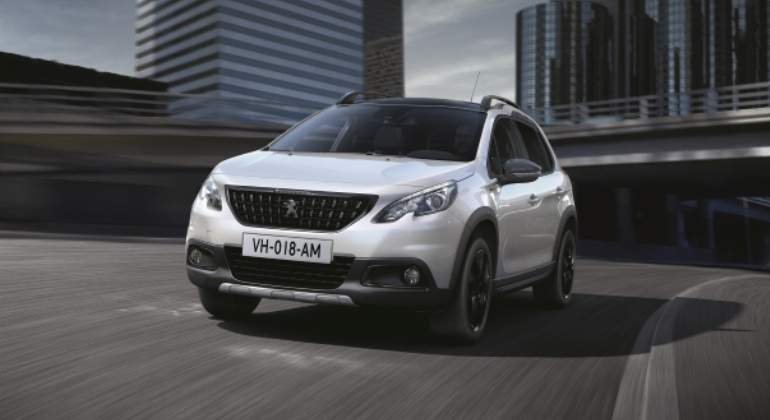 peugeot-black-pack.00.jpg