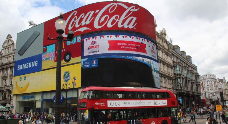 picadilly-ocacola-londres-770-alamy.jpg