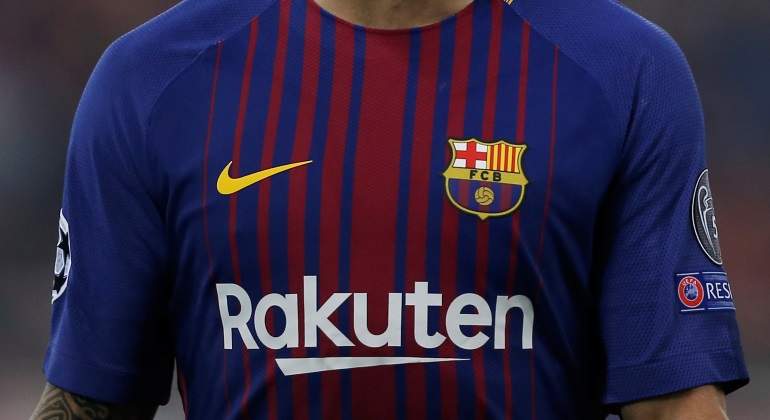 barcelona-camiseta-rakuten-sin-cabeza.jpg