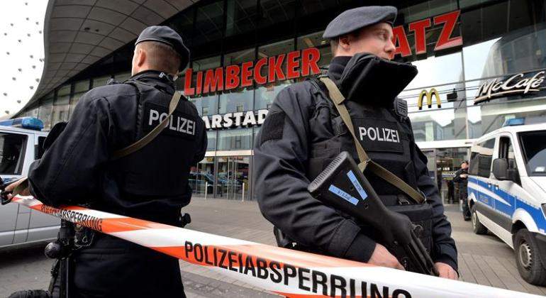alemania-policia-centro-comercial-efe.jpg