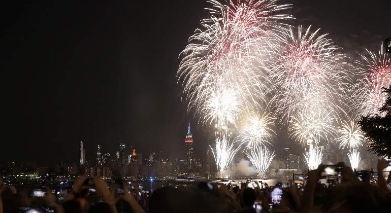 fuegos-artificiales-nueva-york-dia-independencia-eeuu-independence-day-4julio2018-reuters-770x420.jpg