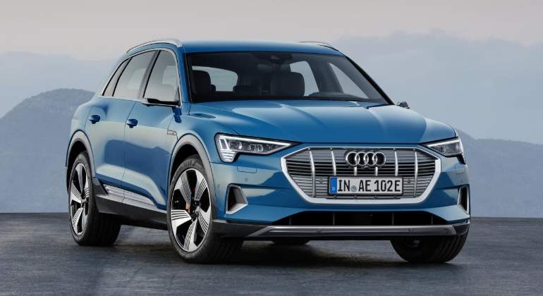 audi-e-tron-2018-01.jpg