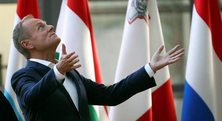 donald-tusk-oct18-efe.jpg
