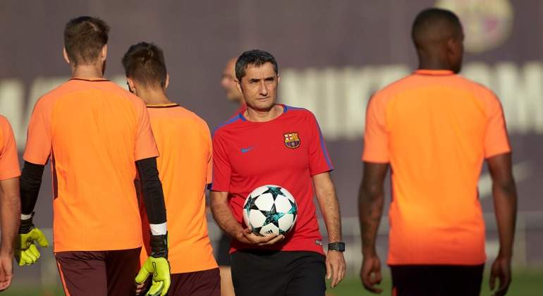 Valverde-entreno-champions-2017-efe.jpg