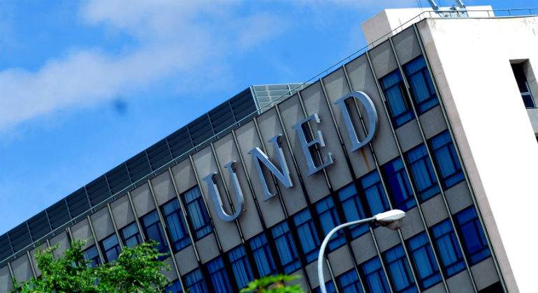 uned-defini.jpg