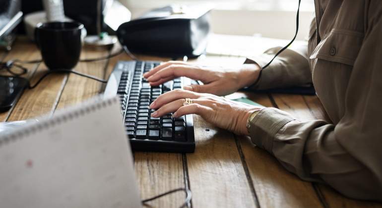 trabajo-tecnologico-dreamstime.jpg