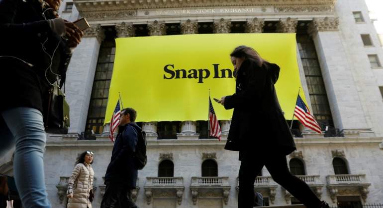 snap-wall-street-reuters.jpg