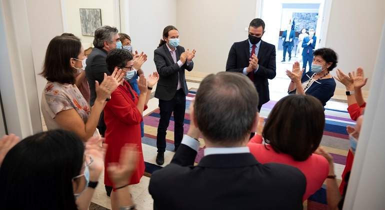 Sanchez-Moncloa-Ministros.jpg