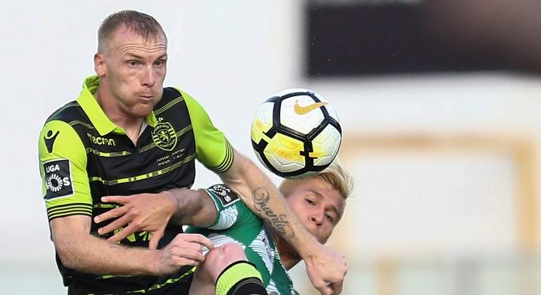 Mathieu-2017-Sporting-Portugal-efe.jpg