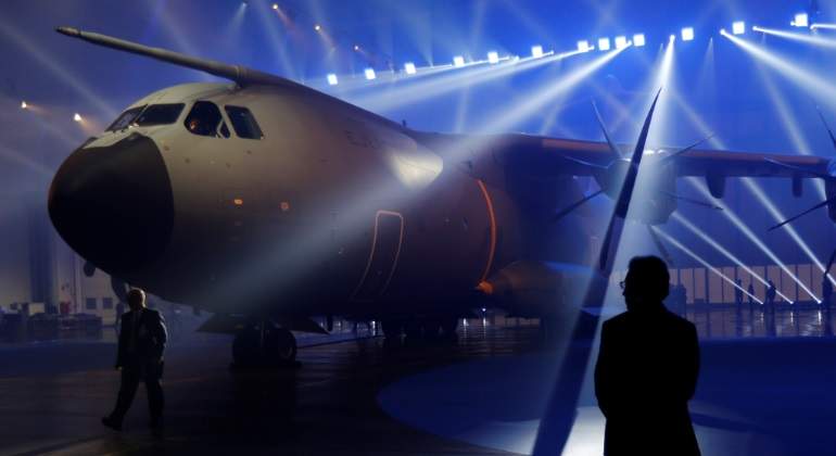 airbus-A400M-luces-reuters.jpg