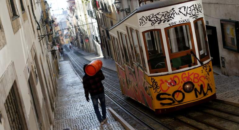 portugal-lisboa-butano-confinamiento-reuters.jpg