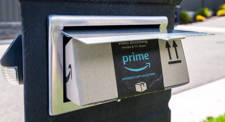 prime-amazon-buzon-dreamstime.jpg