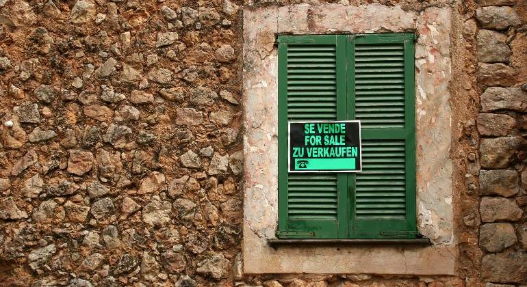 se-vende-ventana-istock.jpg