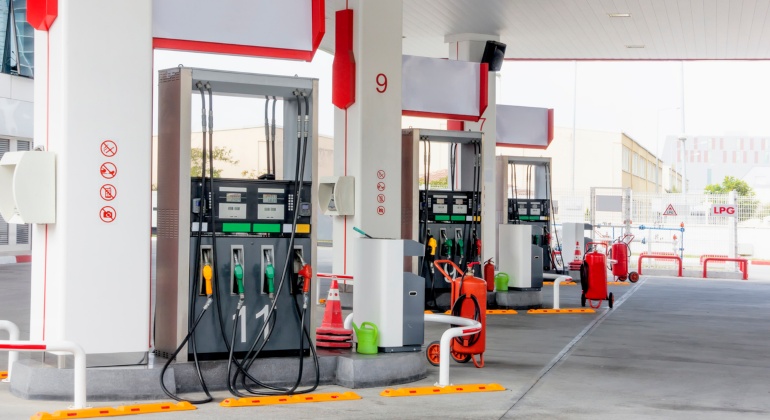 precio-gasolina-diesel-buscador-iStock-519170655.jpg