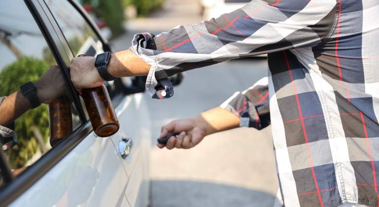alcoholimetro-antiarranque-dgt-dreamstime.jpg