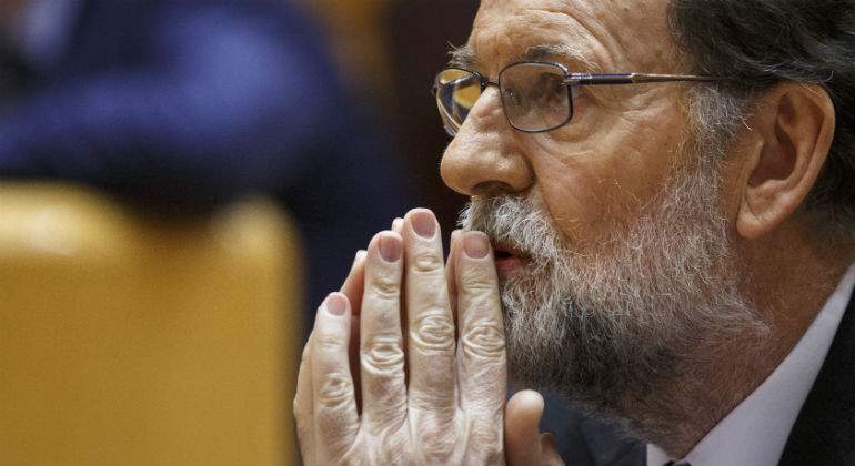 rajoy-mariano-senado-manos-getty.jpg