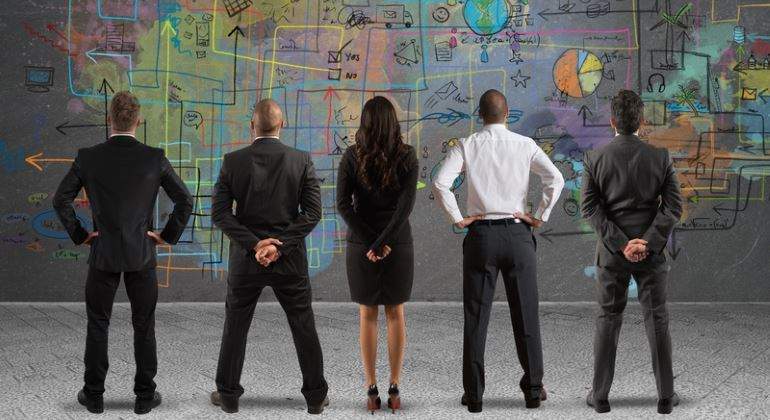 equipo-trabajo-graficos-770-dreamstime.jpg