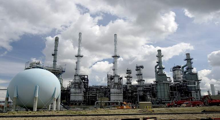 suncor-refineria-edmonton.jpg