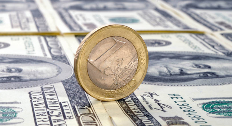 euro-dolar-billetes.png