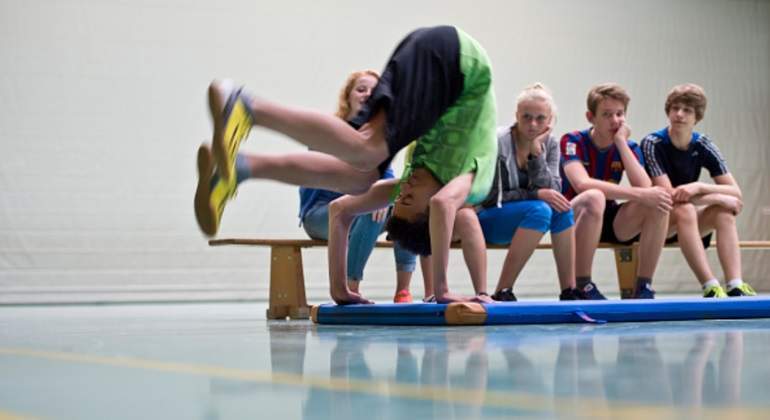 educacion-fisica-deporte.jpg