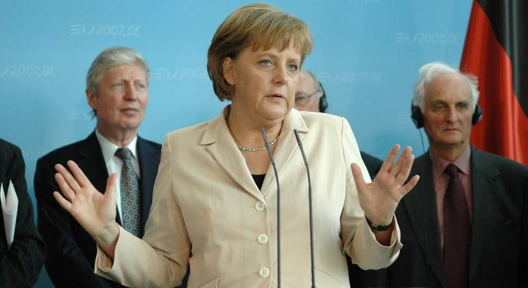 angela-merkel-manos.jpg