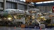 Sánchez traslada a Airbus su apoyo y asegura que tiene un futuro prometedor en España