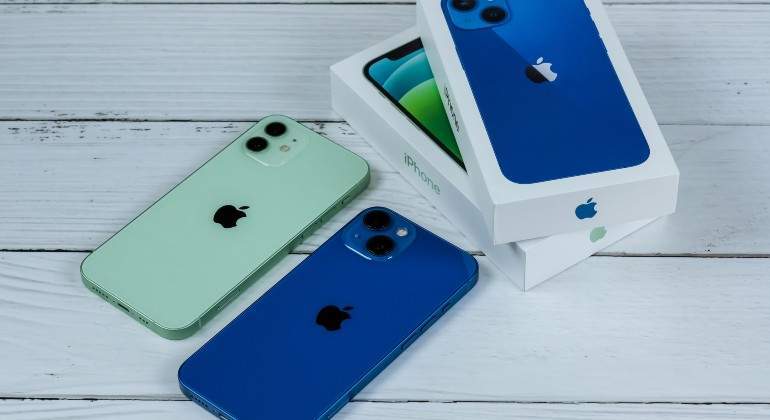 iphone-13-istock.jpeg
