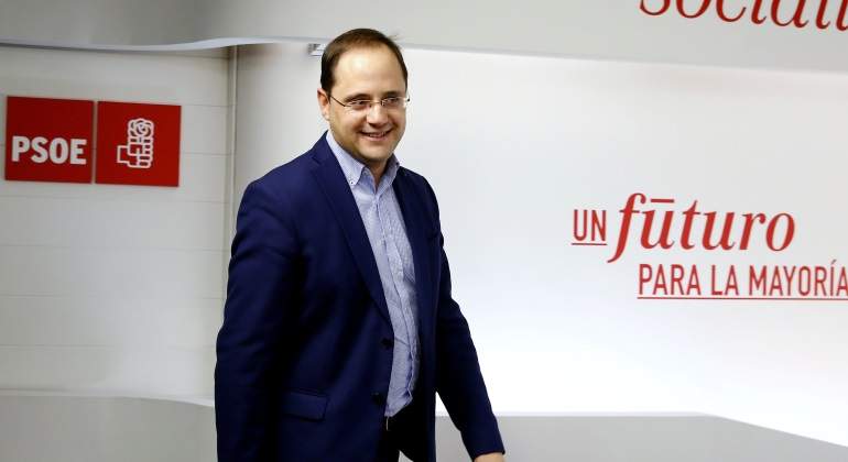 cesar-luena-psoe-efe.jpg