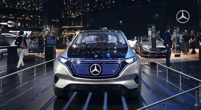 mercedes-eqc-2018.jpg