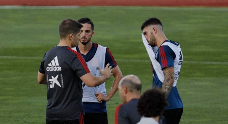robert-moreno-sarabia-unai-nunez-cordonpress.jpg