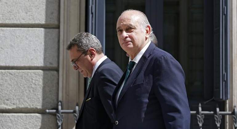 fernandez-diaz-investidura-efe.jpg