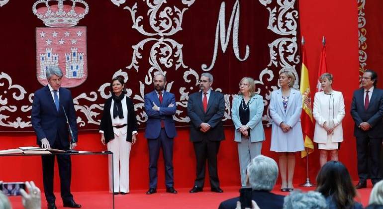 garrido-tosa-posesion-consejeros-efe.jpg