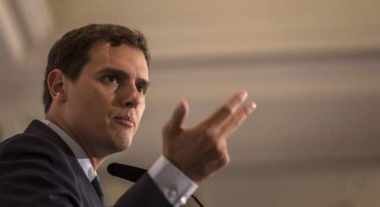 rivera-acto-informativo-sep-efe.jpg