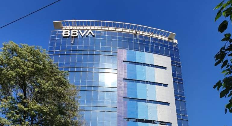 BBVA-logo-nuevo-edificio-azules-vertical.jpg