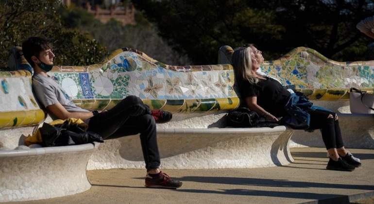 el-tiempo-parc-guell-barcelona-sol-efe.jpg
