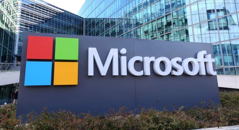 microsoft-edificio-cartel-reuters.jpg