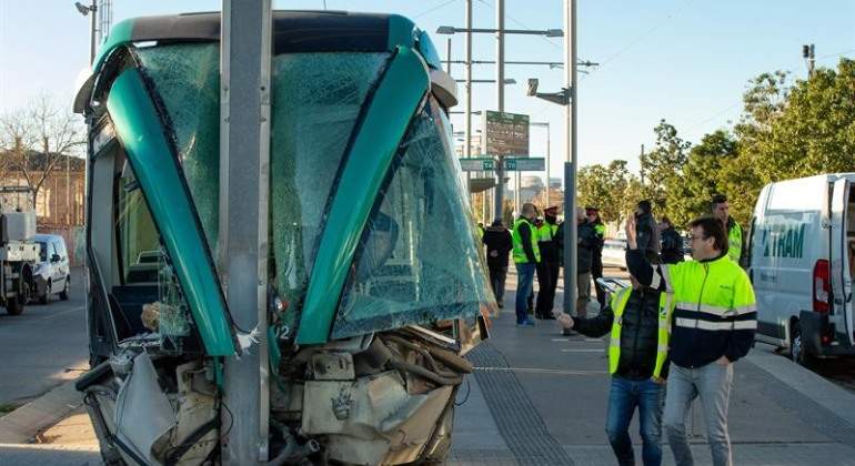 tranvia-besos-efe.jpg