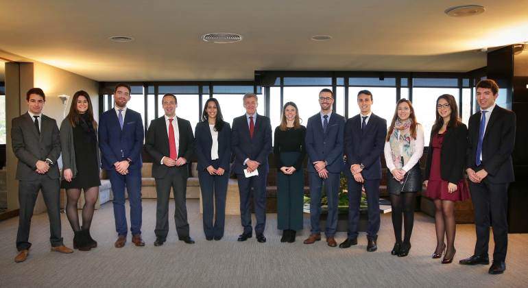 gortazar-caixabank-jovenes-empleados-770.jpg