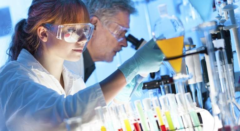 cientificos-laboratorio-istock.jpg