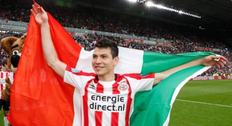 Lozano-twitter-psv.jpg