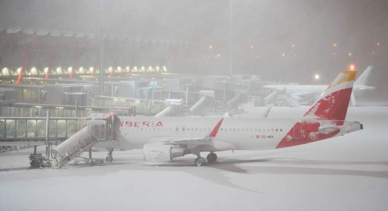 barajas-nieve-temporal-filomena-reuters.jpg