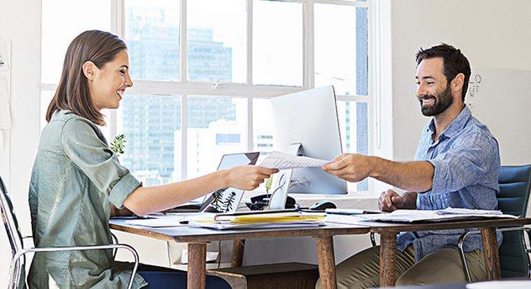 jovenes-empleo-770-istock.jpg