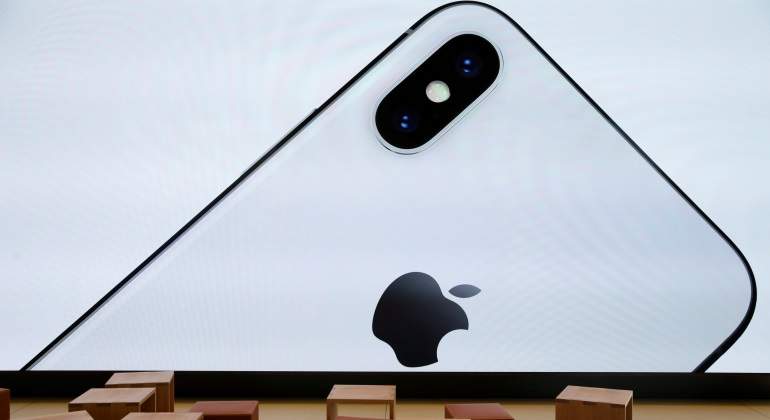 Apple-770-reuters-420.jpg
